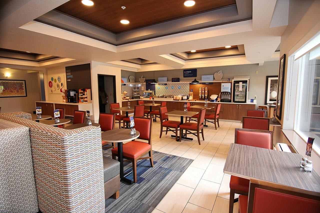 Holiday Inn Express Hotel & Suites Ashland By Ihg Esterno foto